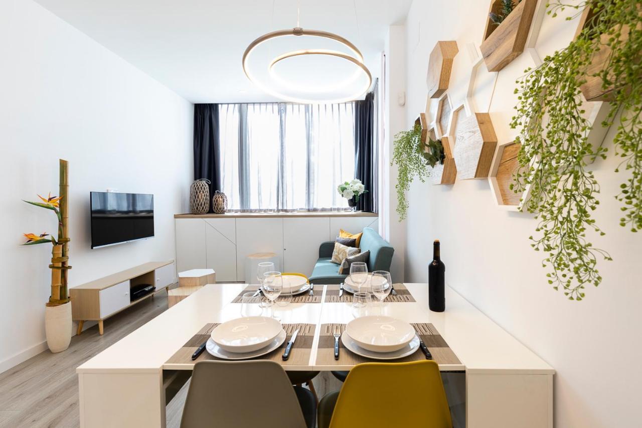 Sylvia 1M - Precioso Apartamento En Primera Linea De Mar - Centrico - Playa - Wifi Емпуріабрава Екстер'єр фото