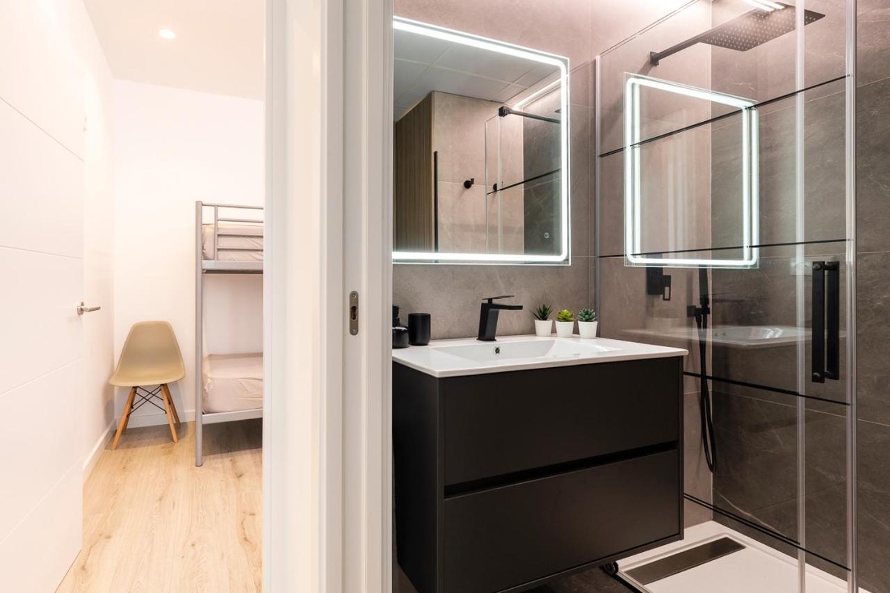 Sylvia 1M - Precioso Apartamento En Primera Linea De Mar - Centrico - Playa - Wifi Емпуріабрава Екстер'єр фото